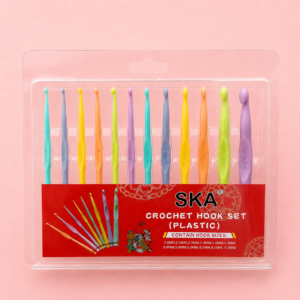 Crochet Hook Set | 12 Pcs | Colourful Handles - Yarn & Wool Craft Supply
